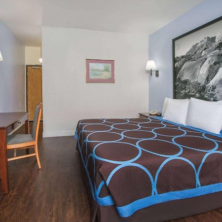 Super 8 By Wyndham Garland North Dallas Area Esterno foto