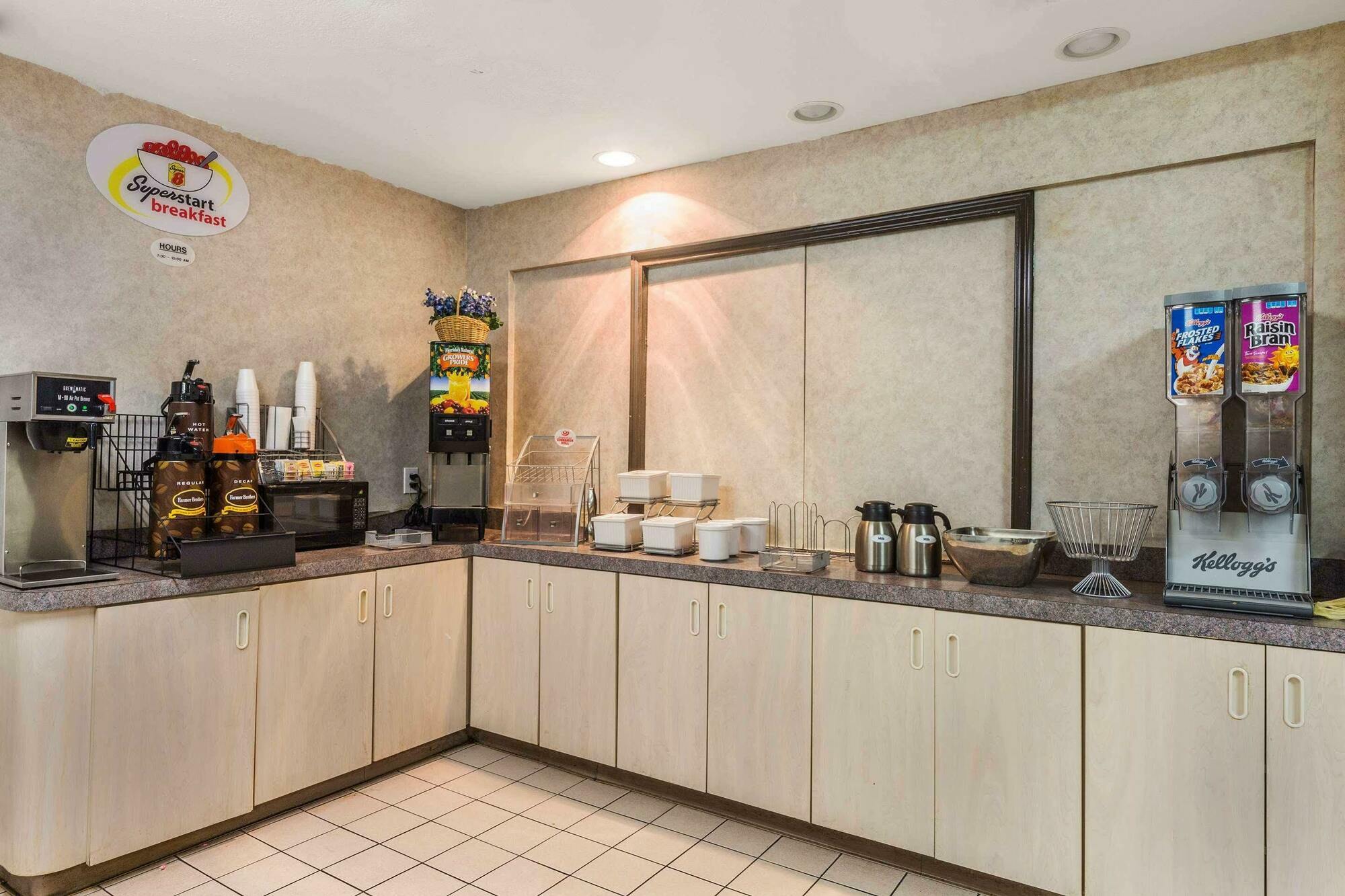 Super 8 By Wyndham Garland North Dallas Area Esterno foto